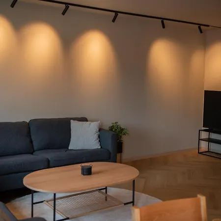 Penthouse, Heart Of Center, High Standard Apartman